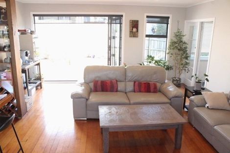 Photo of property in 7 Drake Street, Howick, Auckland, 2014