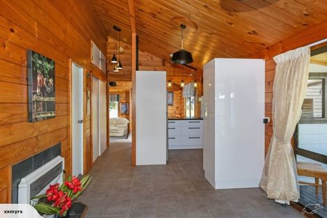 Photo of property in 42 Karioitahi Road, Waiuku, 2683