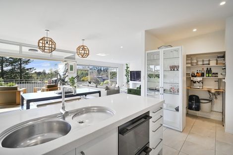 Photo of property in 3 Hikanui Drive, Havelock North, 4130