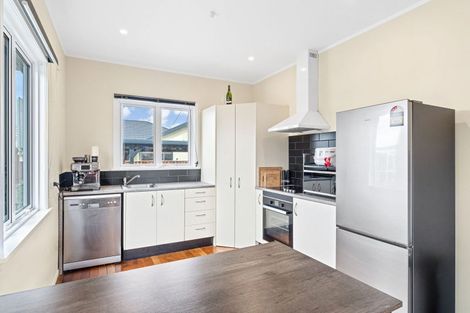 Photo of property in 75 Queen Street West, Levin, 5510