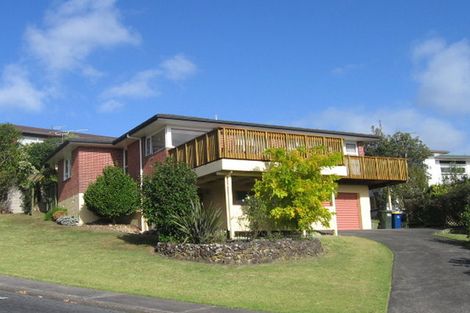 Photo of property in 4 Hume Drive, Hillcrest, Auckland, 0627