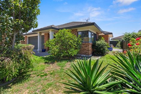 Photo of property in 24 Evansbel Place, Papamoa Beach, Papamoa, 3118