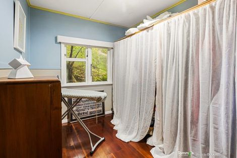 Photo of property in 60 Allington Road, Karori, Wellington, 6012