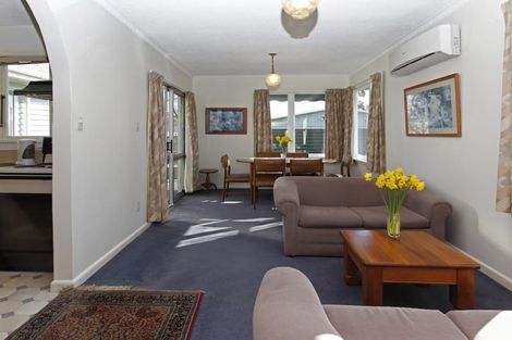 Photo of property in 27 Munro Street, Redwood, Christchurch, 8051