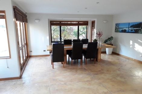 Photo of property in 8 Dalefield Drive, Cashmere, Christchurch, 8022