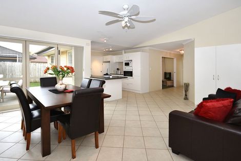 Photo of property in 41 Greig Place, Pukekohe, 2120