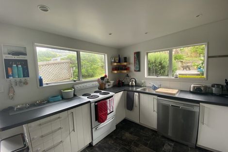 Photo of property in 7 Onepoto Road, Titahi Bay, Porirua, 5022