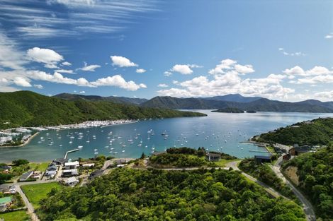 Photo of property in 42 Waimarama Street, Waikawa, Picton, 7220