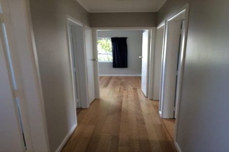 Photo of property in 45 Glen Marine Parade, Glendene, Auckland, 0602