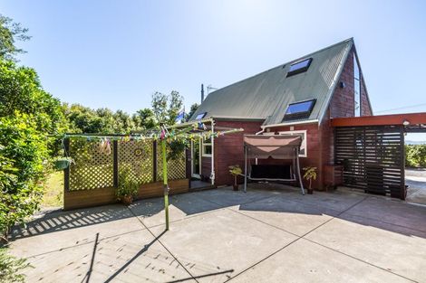 Photo of property in 71 Underhill Road, Featherston, 5710