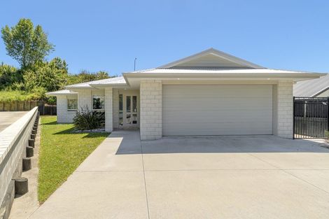 Photo of property in 2 Peter Burke Way, Pyes Pa, Tauranga, 3112