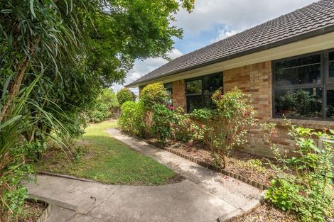 Photo of property in 1 Southsea Crescent, Silverdale, Hamilton, 3216