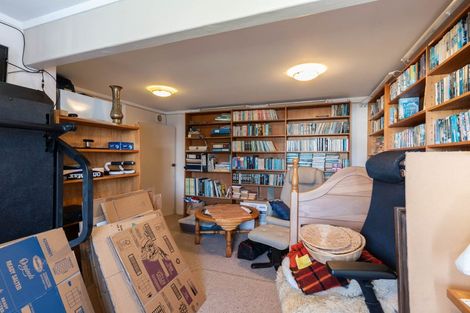 Photo of property in 64 Fyvie Avenue, Tawa, Wellington, 5028