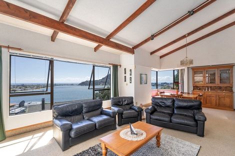 Photo of property in 14 Pine Grove, Tairua, 3508