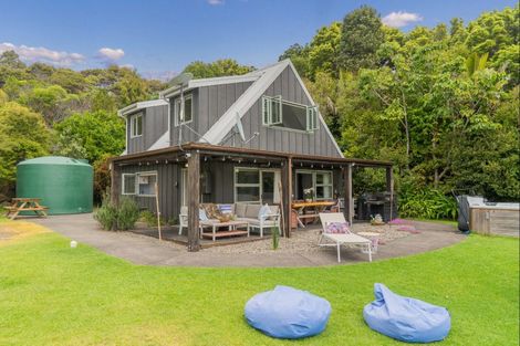 Photo of property in 556 Boat Harbour Road, Whenuakite, Whitianga, 3591