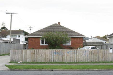 Photo of property in 25 Hewer Crescent, Naenae, Lower Hutt, 5011