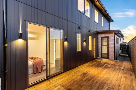 Photo of property in 8 Kumukumu Road, Long Bay, Auckland, 0630