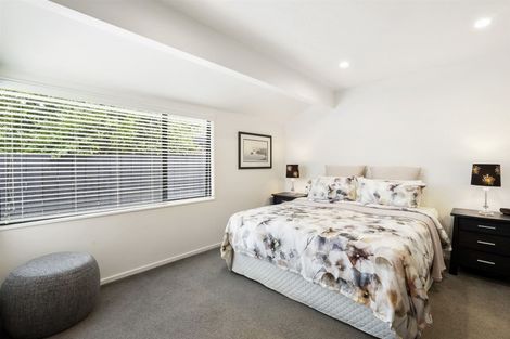 Photo of property in 2/19 Trafalgar Road, Milford, Auckland, 0620