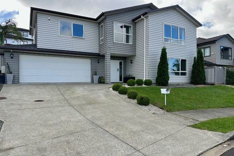 Photo of property in 16 San Casello Rise, Henderson, Auckland, 0612