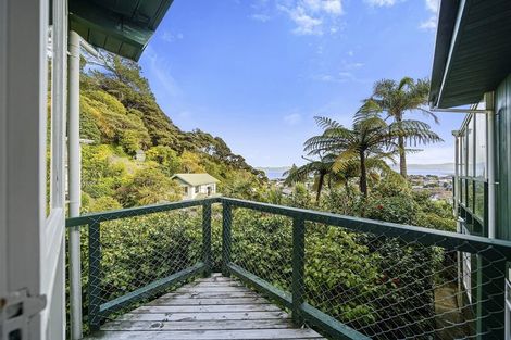 Photo of property in 34 Nikau Street, Eastbourne, Lower Hutt, 5013