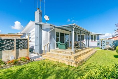 Photo of property in 6 Rhonda Avenue, Deanwell, Hamilton, 3206