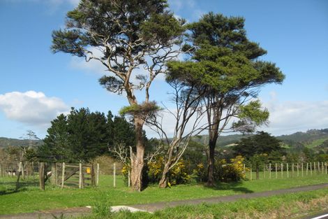 Photo of property in 90 Mcentee Road, Waitakere, Auckland, 0816