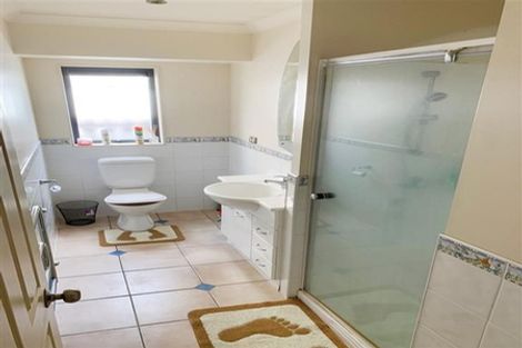 Photo of property in 323 Hill Road, The Gardens, Auckland, 2105