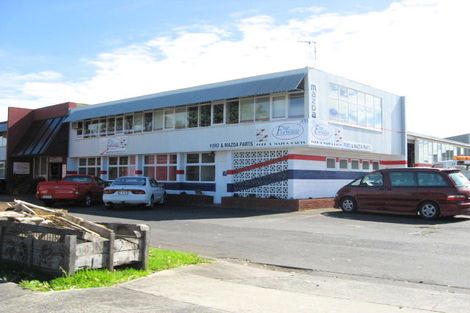 Photo of property in 48 Kiwi Esplanade, Mangere Bridge, Auckland, 2022