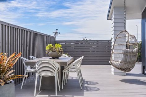 Photo of property in 45 Seagrass Place, Otaki Beach, Otaki, 5512