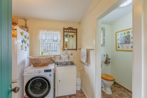 Photo of property in 3 Saint Marys Road, Waipukurau, 4200