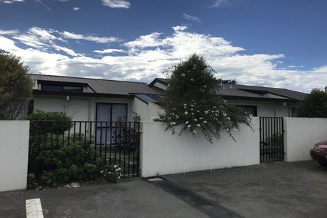 Photo of property in 33l Peverel Street, Riccarton, Christchurch, 8011