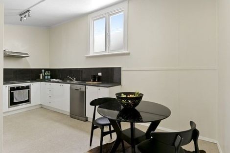 Photo of property in 21 Wilson Street, Newtown, Wellington, 6021