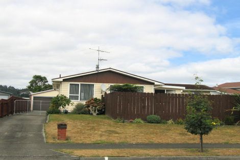 Photo of property in 14 Brightwater Crescent, Totara Park, Upper Hutt, 5018