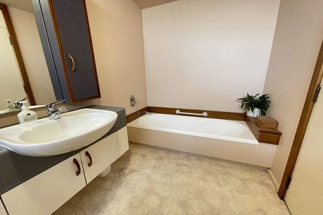 Photo of property in 4 Hatton Street, Karori, Wellington, 6012