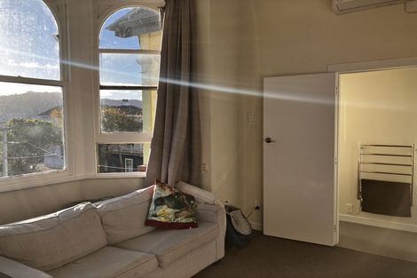 Photo of property in 4 Hawker Street, Mount Victoria, Wellington, 6011