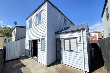 Photo of property in 28 Rakich Place, Henderson, Auckland, 0612