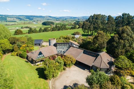 Photo of property in 232 Hendersons Line, Kelvin Grove, Palmerston North, 4470