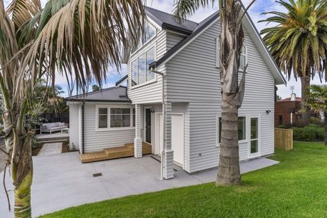 Photo of property in 107a Oceanview Road, Mount Maunganui, 3116