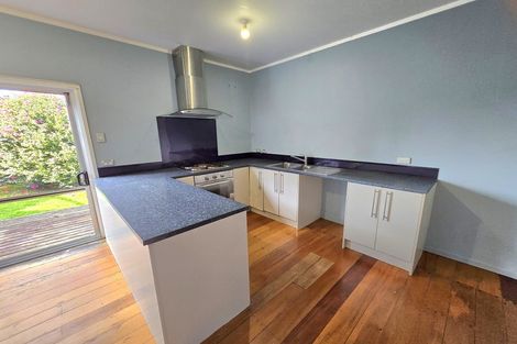 Photo of property in 40 Evans Road, Weymouth, Auckland, 2103