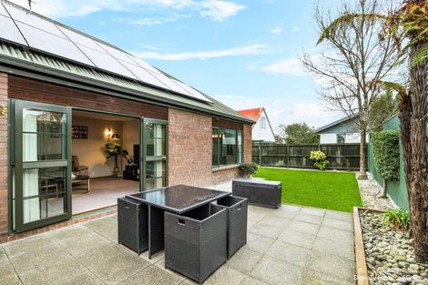 Photo of property in 2/343a Burwood Road, Burwood, Christchurch, 8083