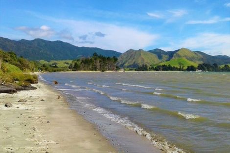 Photo of property in 21 Koutu Point Road, Opononi, Kaikohe, 0473