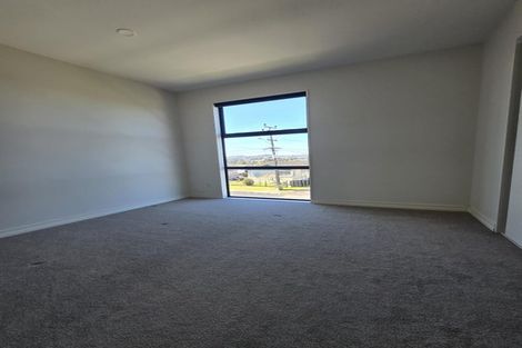 Photo of property in 2/6 Hepburn Road, Glendene, Auckland, 0602