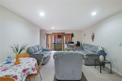 Photo of property in 66c Dundale Avenue, Blockhouse Bay, Auckland, 0600
