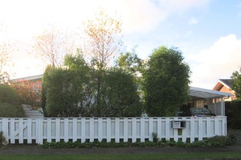 Photo of property in 33 Rimu Street, Waikanae, 5036