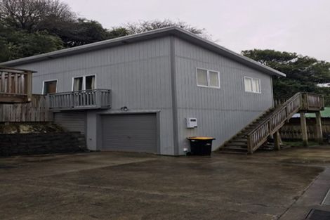 Photo of property in 26a Redwood Avenue, Tawa, Wellington, 5028