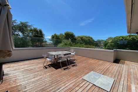 Photo of property in 2 Grammar School Road, Pakuranga, Auckland, 2010