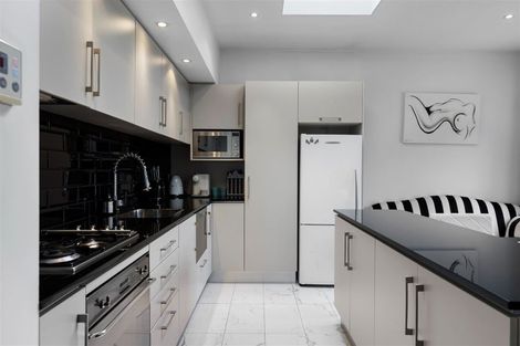 Photo of property in 28 Rhodes Street, Merivale, Christchurch, 8014