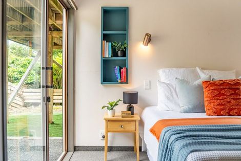 Photo of property in 6 The Track, Plimmerton, Porirua, 5026