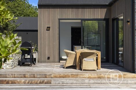 Photo of property in 6 Heuchan Lane, Wanaka, 9305