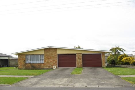 Photo of property in 13 Cutfield Street, Inglewood, 4330
